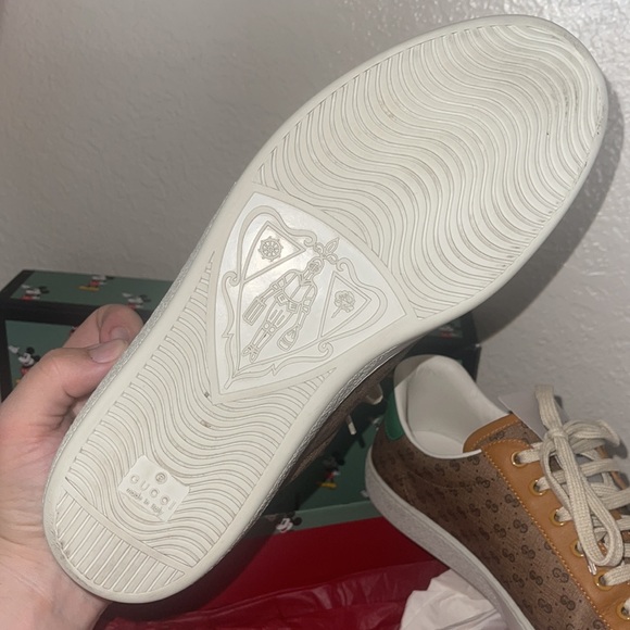 Authentic Gucci x Disney ace Mickey Mouse sneakers in a 10G supreme canvas GG - Picture 13 of 16